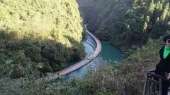 你知道水上網紅浮橋-獅子關？